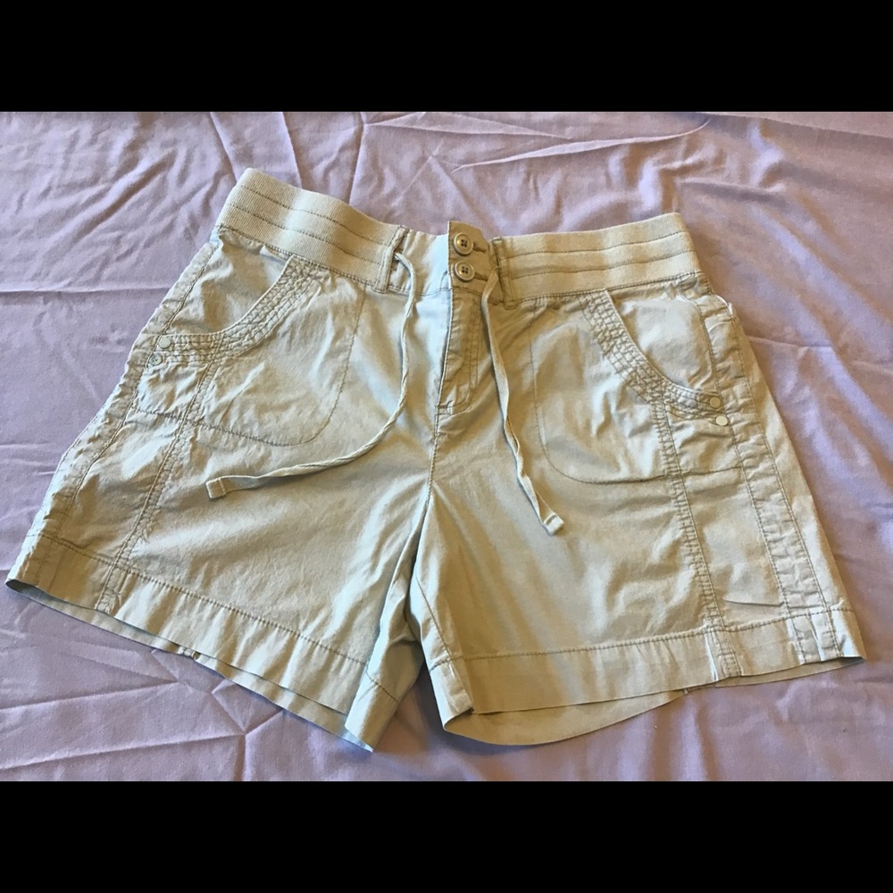 Khakis & co women’s shorts size 12